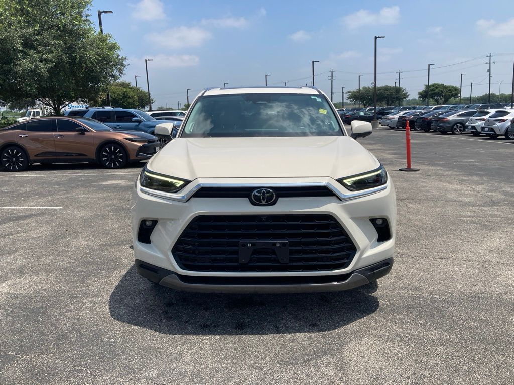 toyota grand highlander 2024 5TDAAAA58RS005197 image